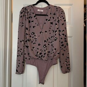 Buddy love purple leopard animal print cross front body suit long sleeve small